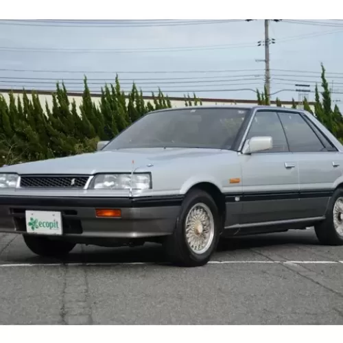 日産 スカイラインGTパサージュ　14インチアルミ・記録簿・取説 （シルバーグレー）のサムネイル